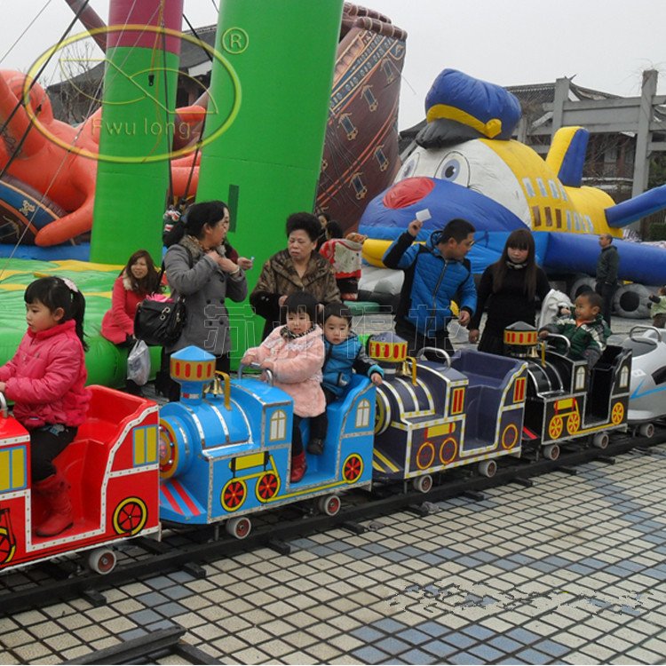 游樂設(shè)施開發(fā)孩子智力給孩子帶來歡樂“一舉兩
